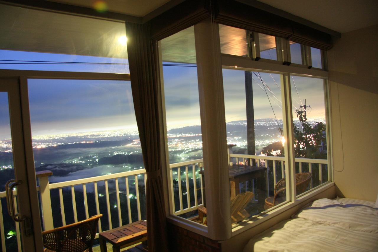 Sky Lounge B&B Zhushan Luaran gambar