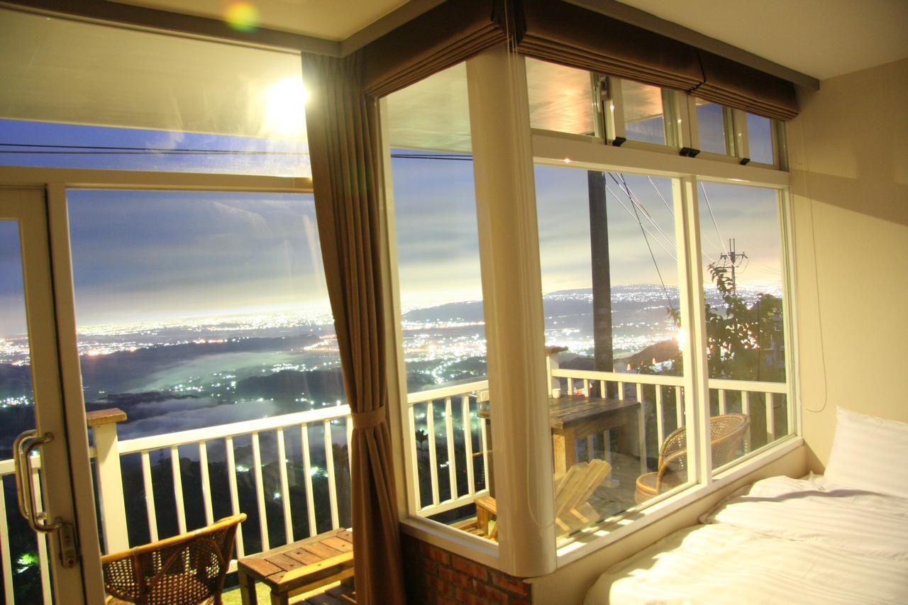 Sky Lounge B&B Zhushan Luaran gambar