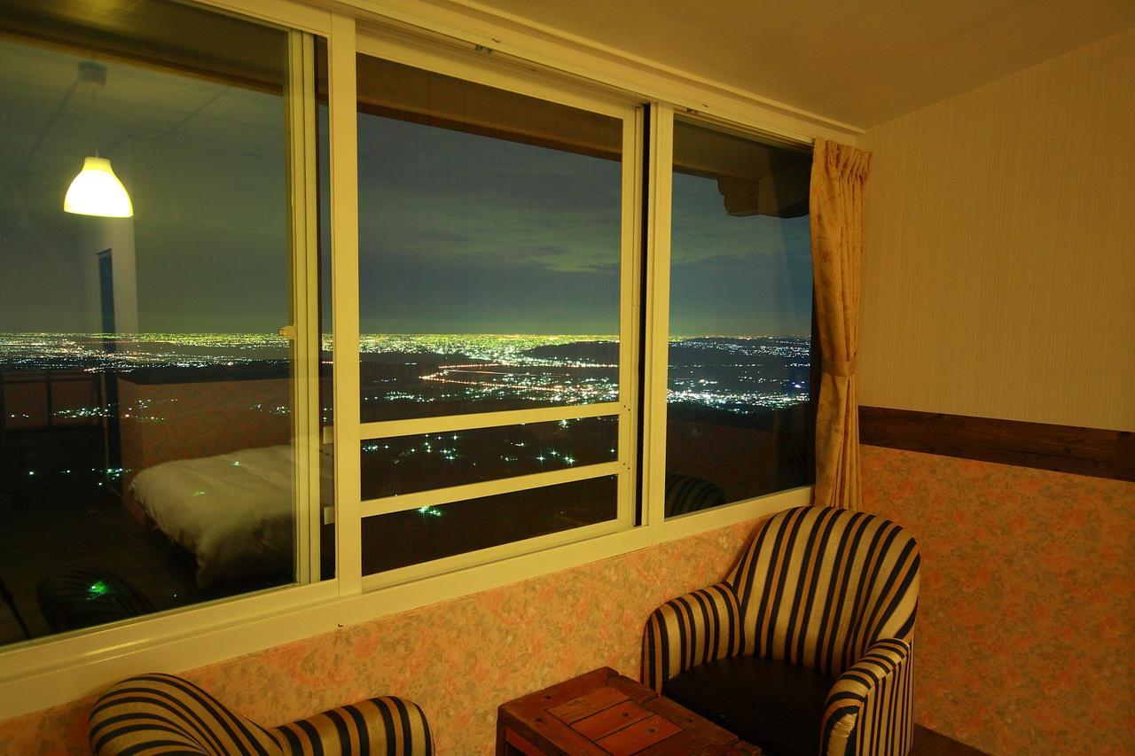 Sky Lounge B&B Zhushan Luaran gambar
