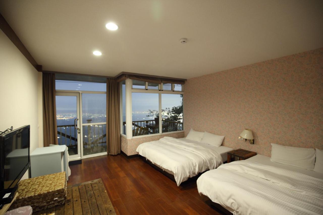 Sky Lounge B&B Zhushan Luaran gambar